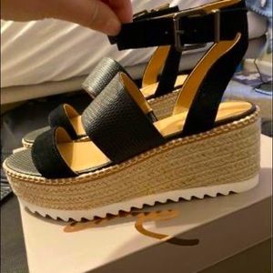 New Crown Vintage Leather Sandals sz 9